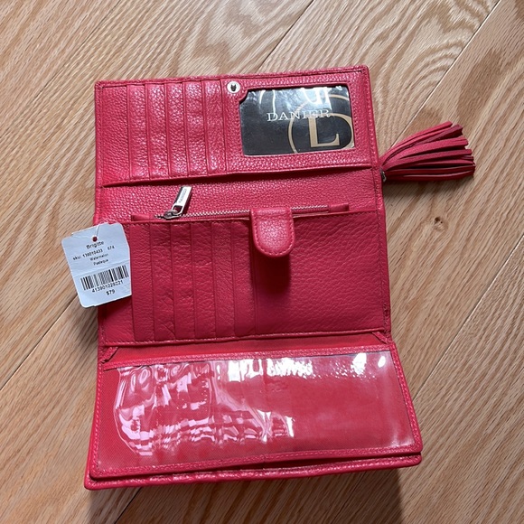 Brand New Pink Danier Wallet - Picture 3 of 5